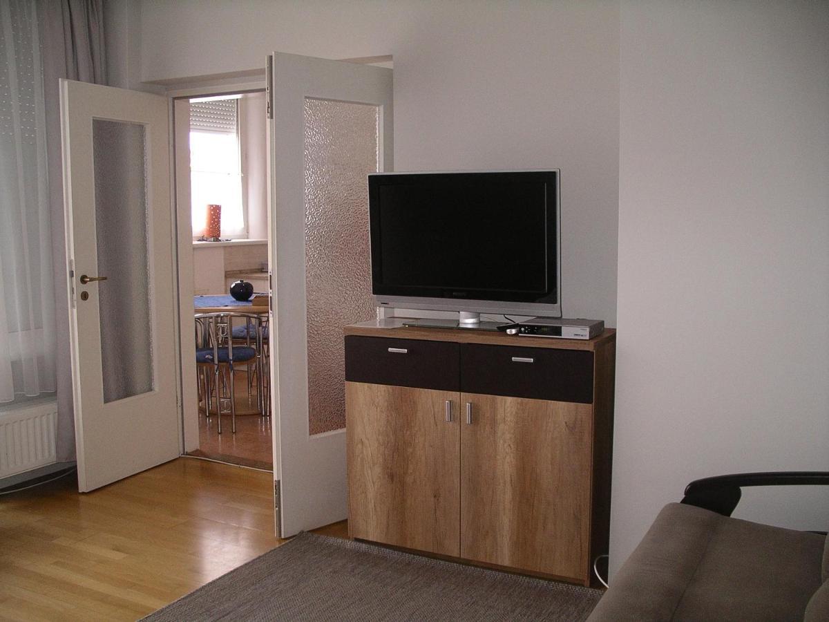 Centrum 2 Apartmanok Heviz Ngoại thất bức ảnh