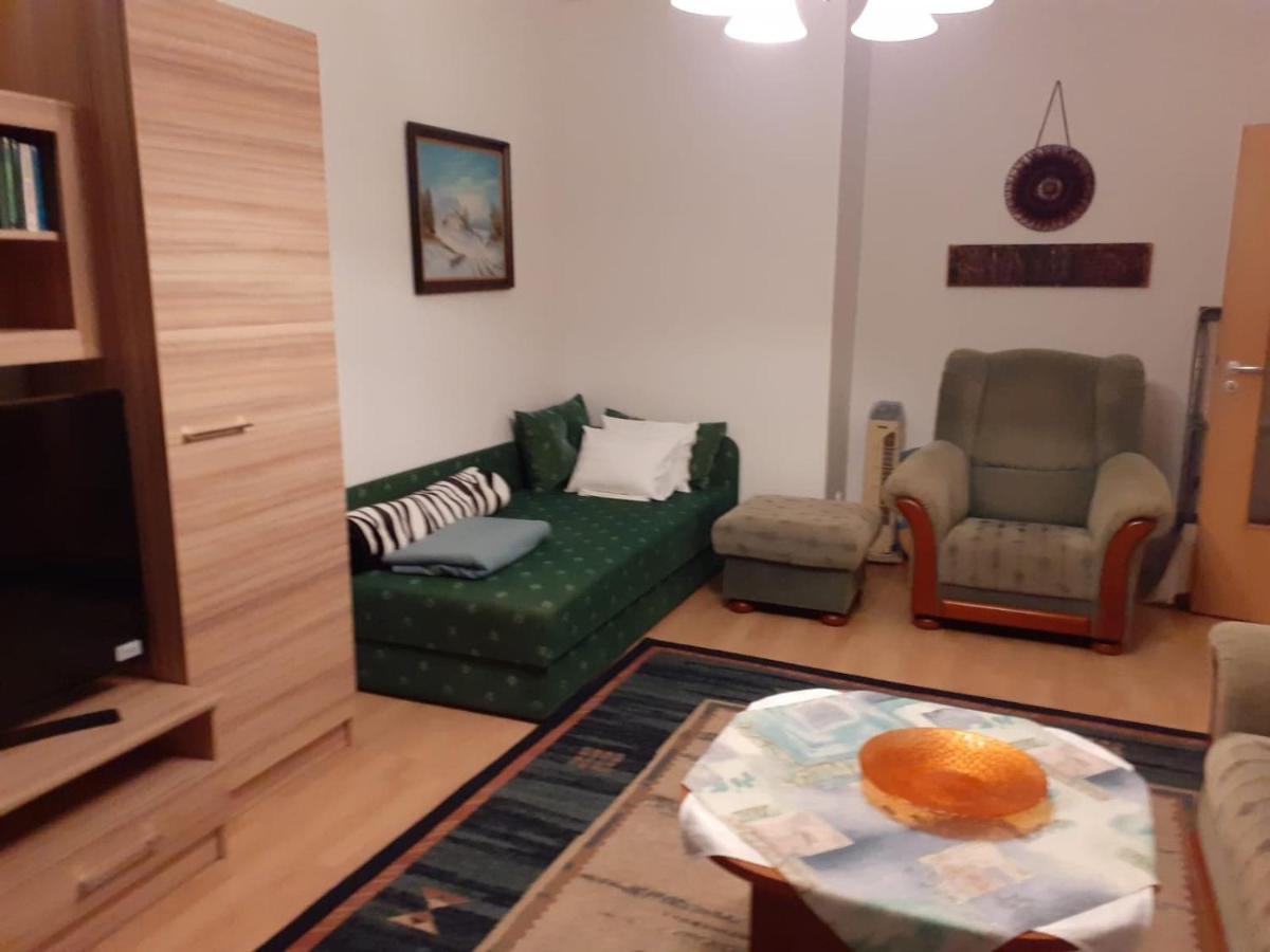 Centrum 2 Apartmanok Heviz Ngoại thất bức ảnh