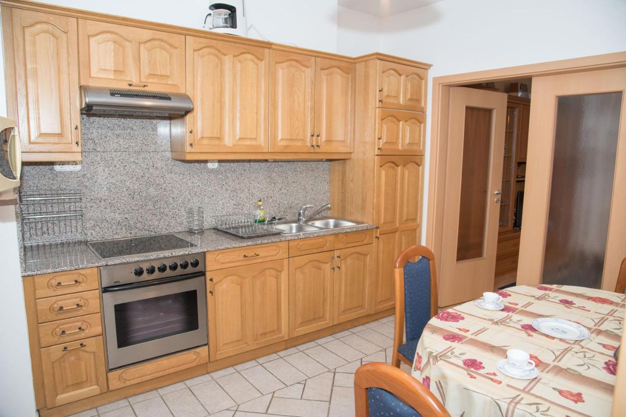 Centrum 2 Apartmanok Heviz Ngoại thất bức ảnh