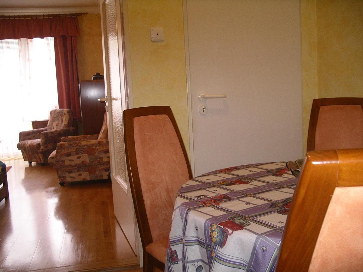 Centrum 2 Apartmanok Heviz Ngoại thất bức ảnh